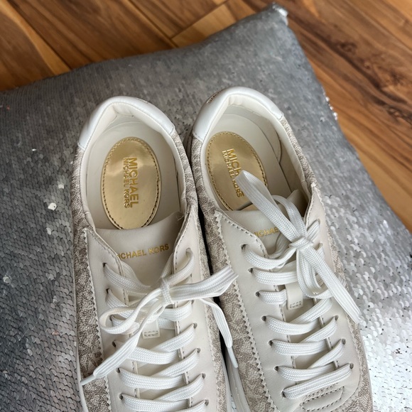 Michael Kors Poppy Color-Block Logo Sneaker size 7.5 - Picture 4 of 7